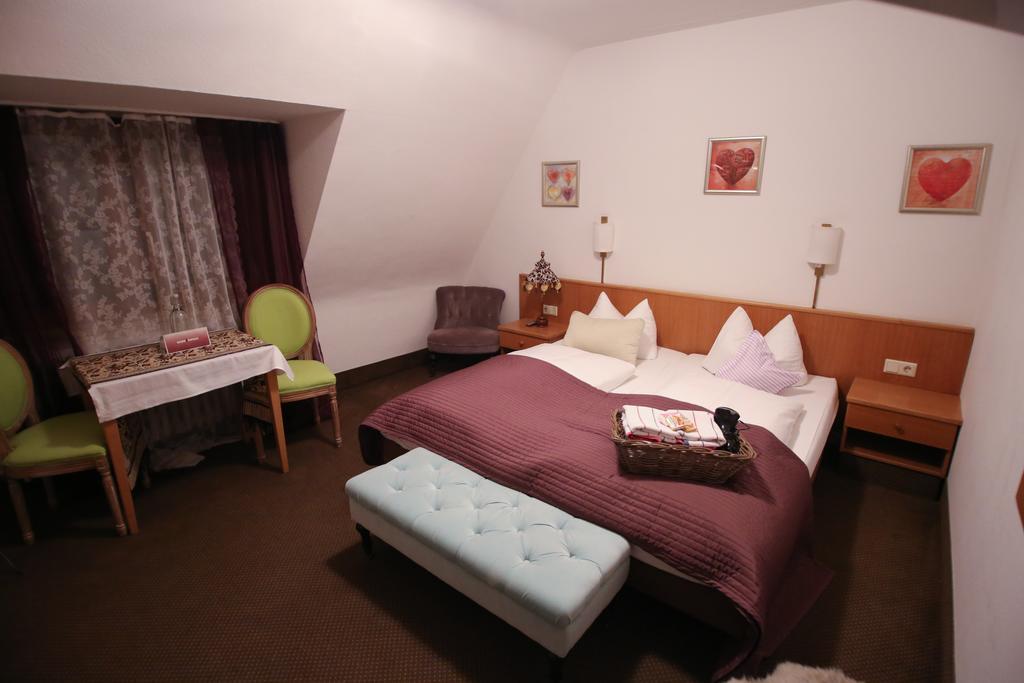 Hotel Barbarossa Garni Würzburg Eksteriør billede