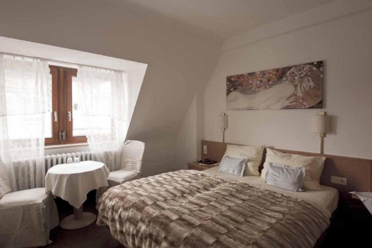 Hotel Barbarossa Garni Würzburg Værelse billede